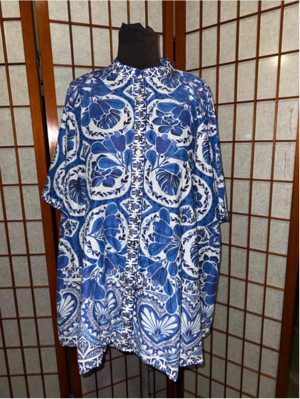 Women's FARM Rio Blue White Floral Button Down Shirt XL Poolside
